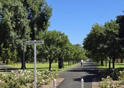 Wellington Square: Main walkway